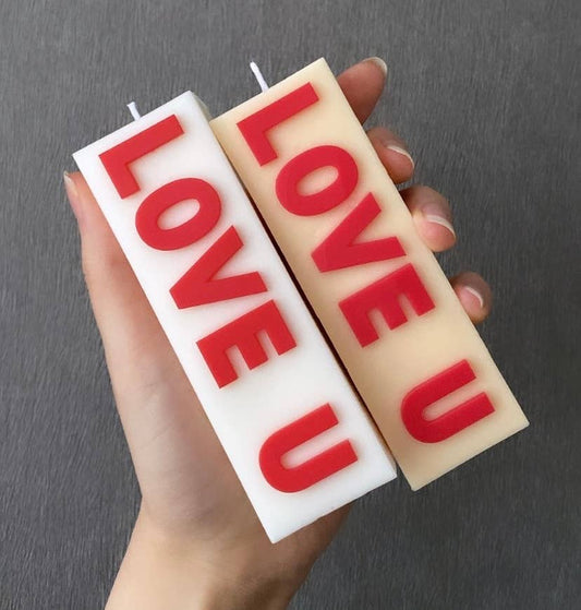 LOVE U Kerze: Cremefarben/Rot