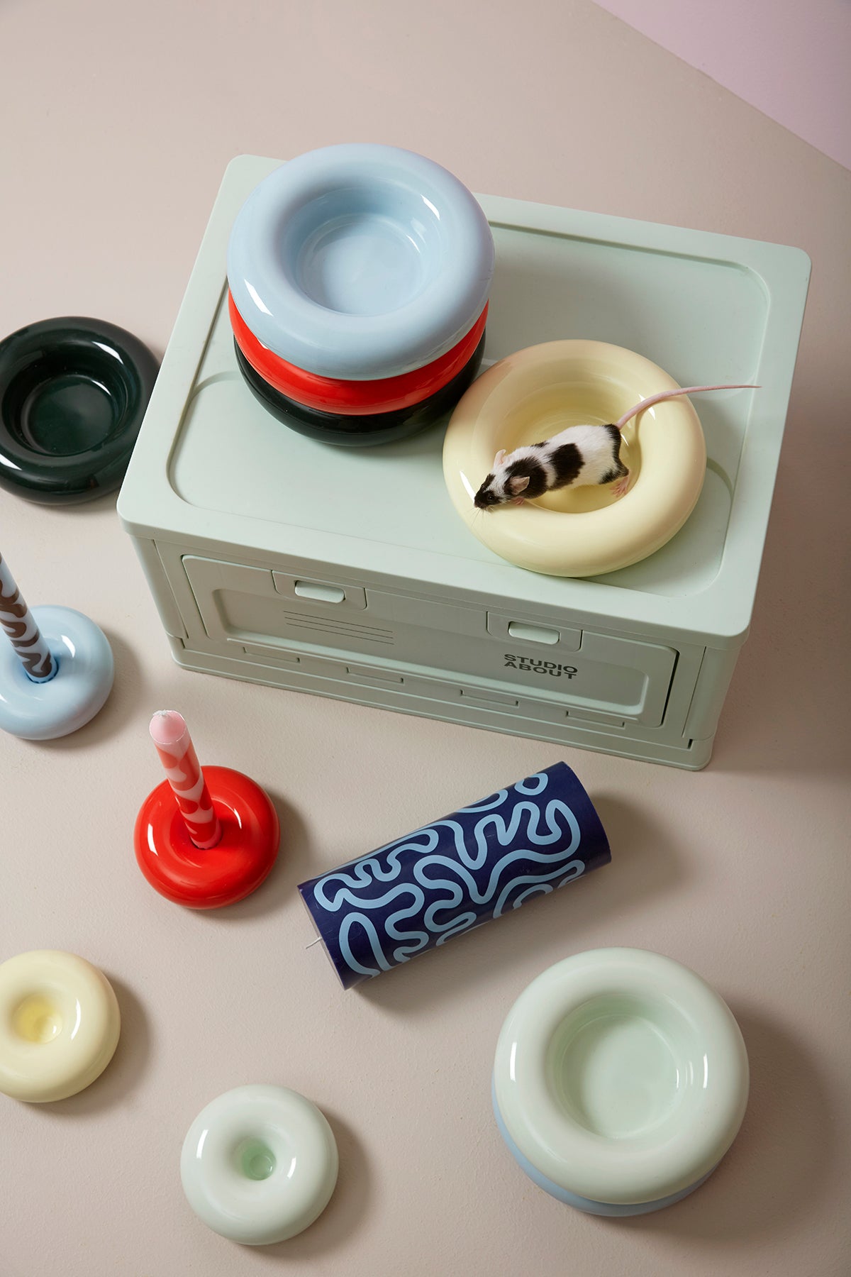 Studio About- Kerzenhalter Bob in hell blau