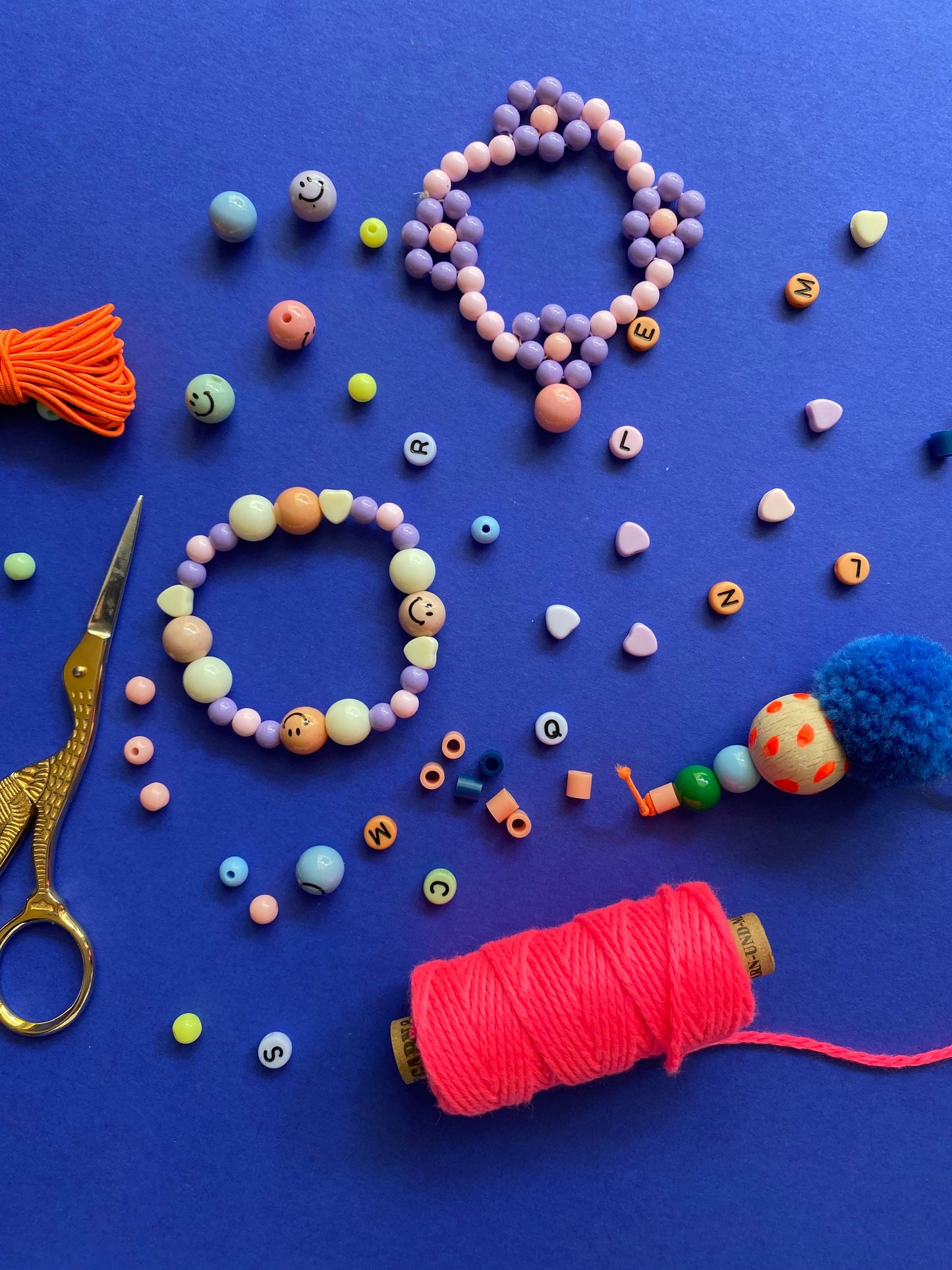 Workshop - Bunter Bastelspaß mit Perlen - 08. Juli 2023 - ab Grundschulalter