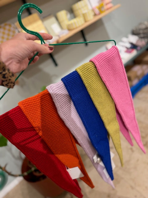 Kleiner "Strick-Schal"