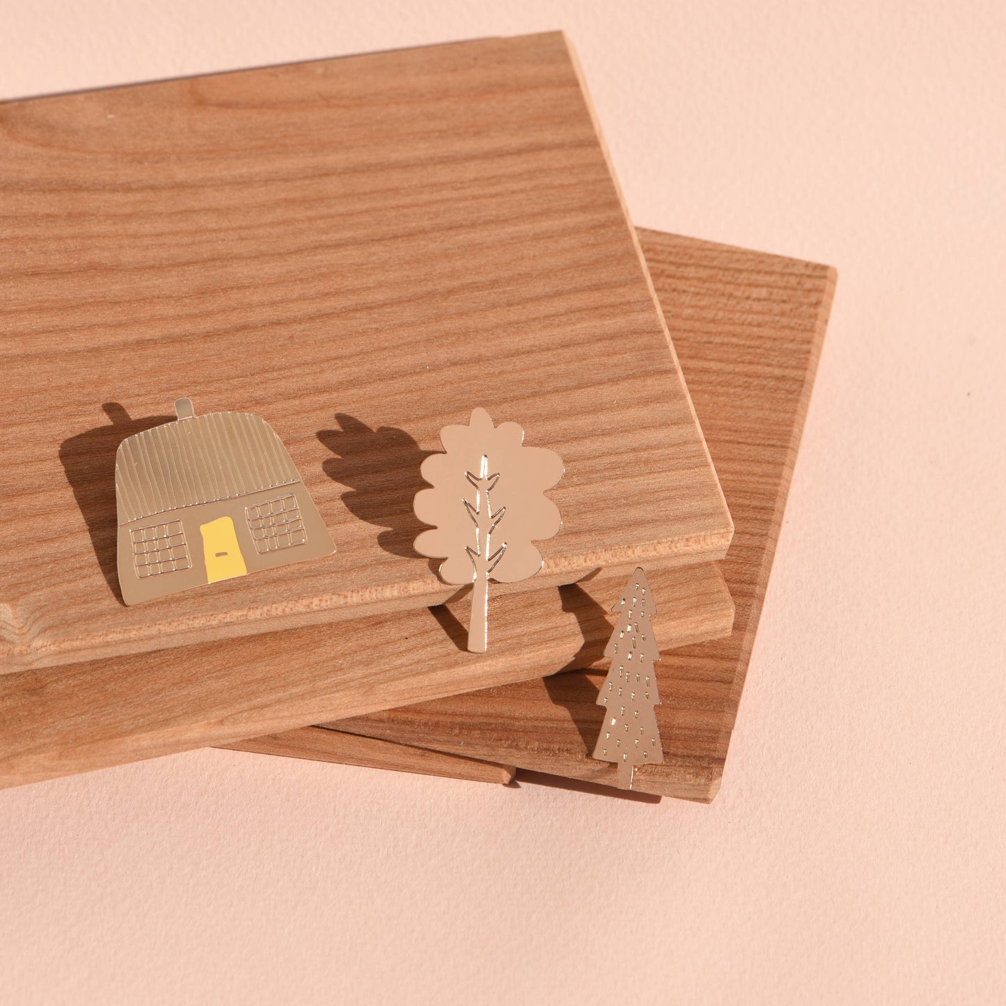 Pin's COTTAGE x Donna Wilson