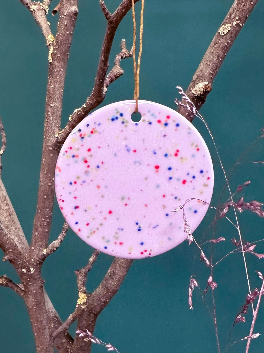 coopz - Keramik Anhänger - rund - Konfetti Flieder