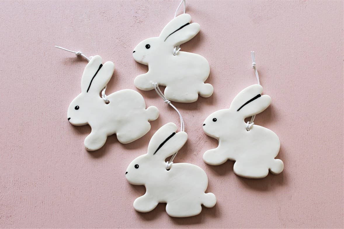 Wunderschöne Bunny Anhänger aus Porzellan