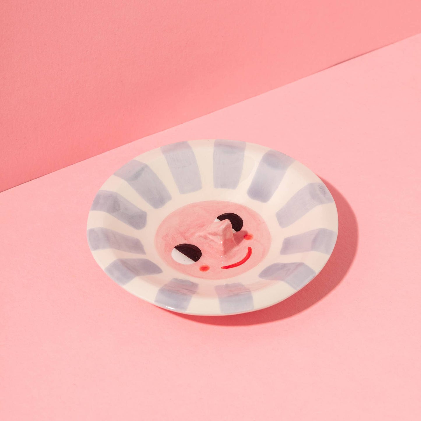 Ana Seixas - Happy Sun Schmuckschale aus Keramik, Violett