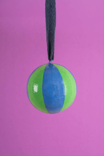 True Blue & Viridis Strandball-Kugelornament