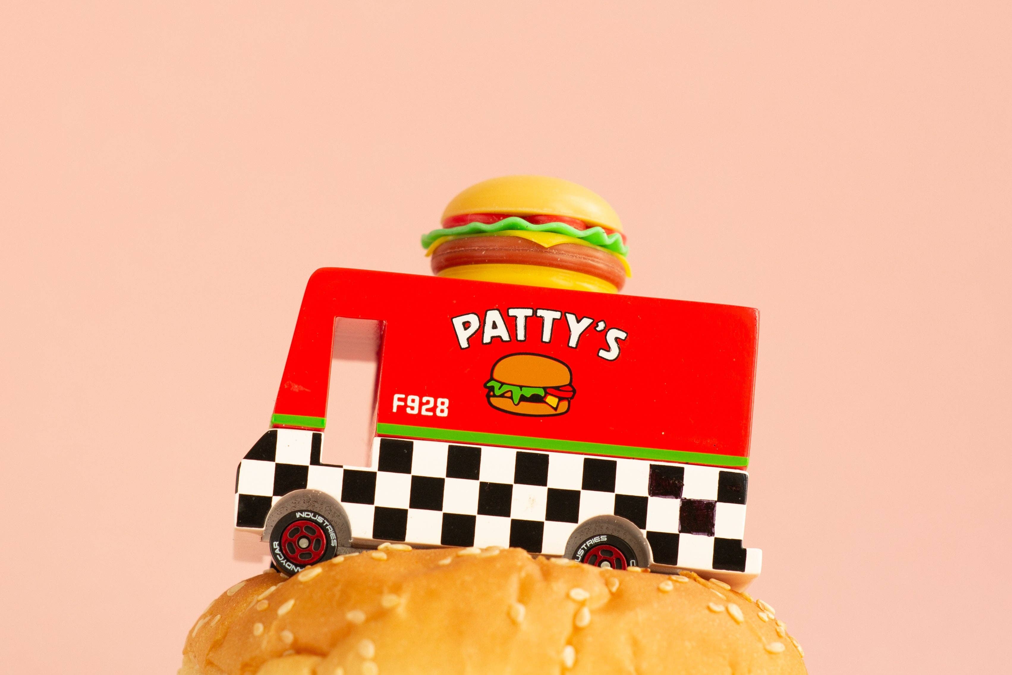 Candylab - Hamburger Van von Candylab Toys mit Burger-Dach