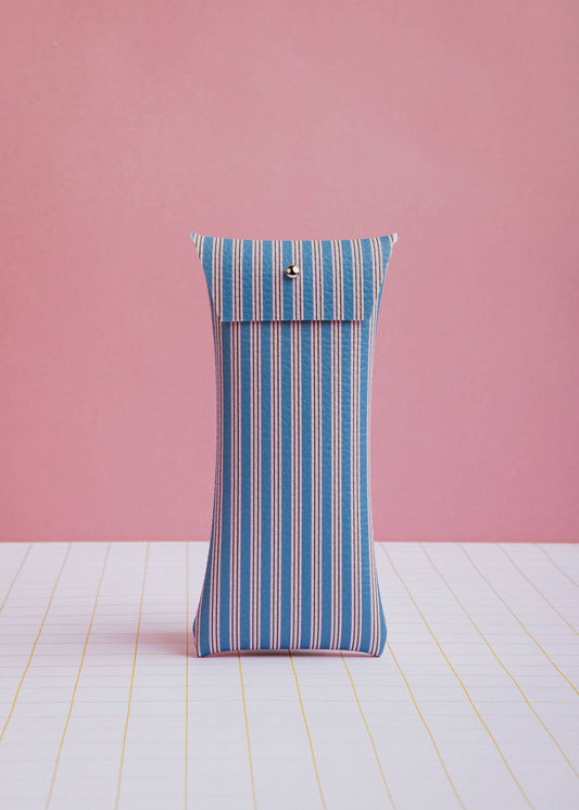 ECKE - Sonnenbrillen- und Brillenetui mit blauen und rosa Streifen