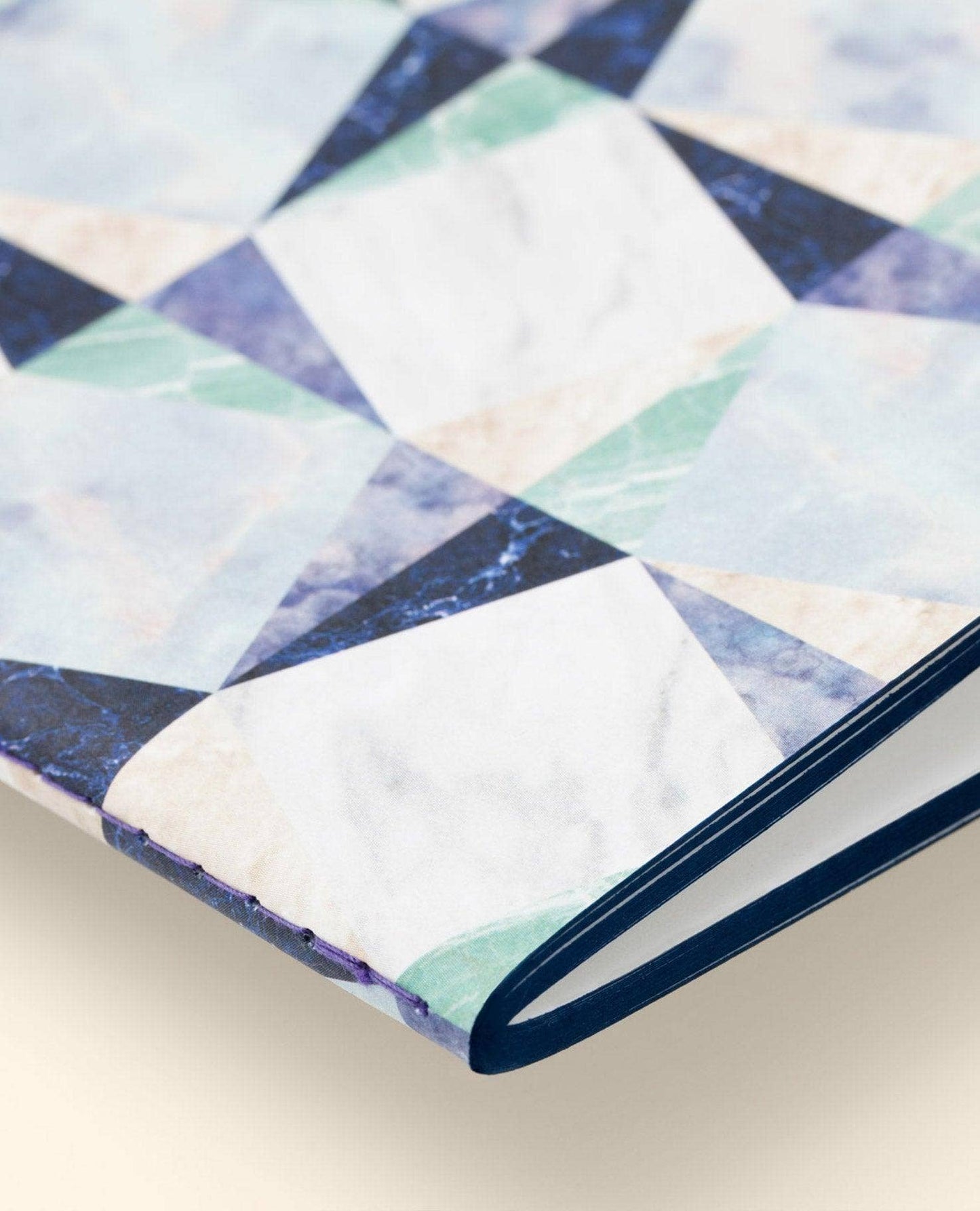 O C T A E V O - Notizbuch Marble Blau
