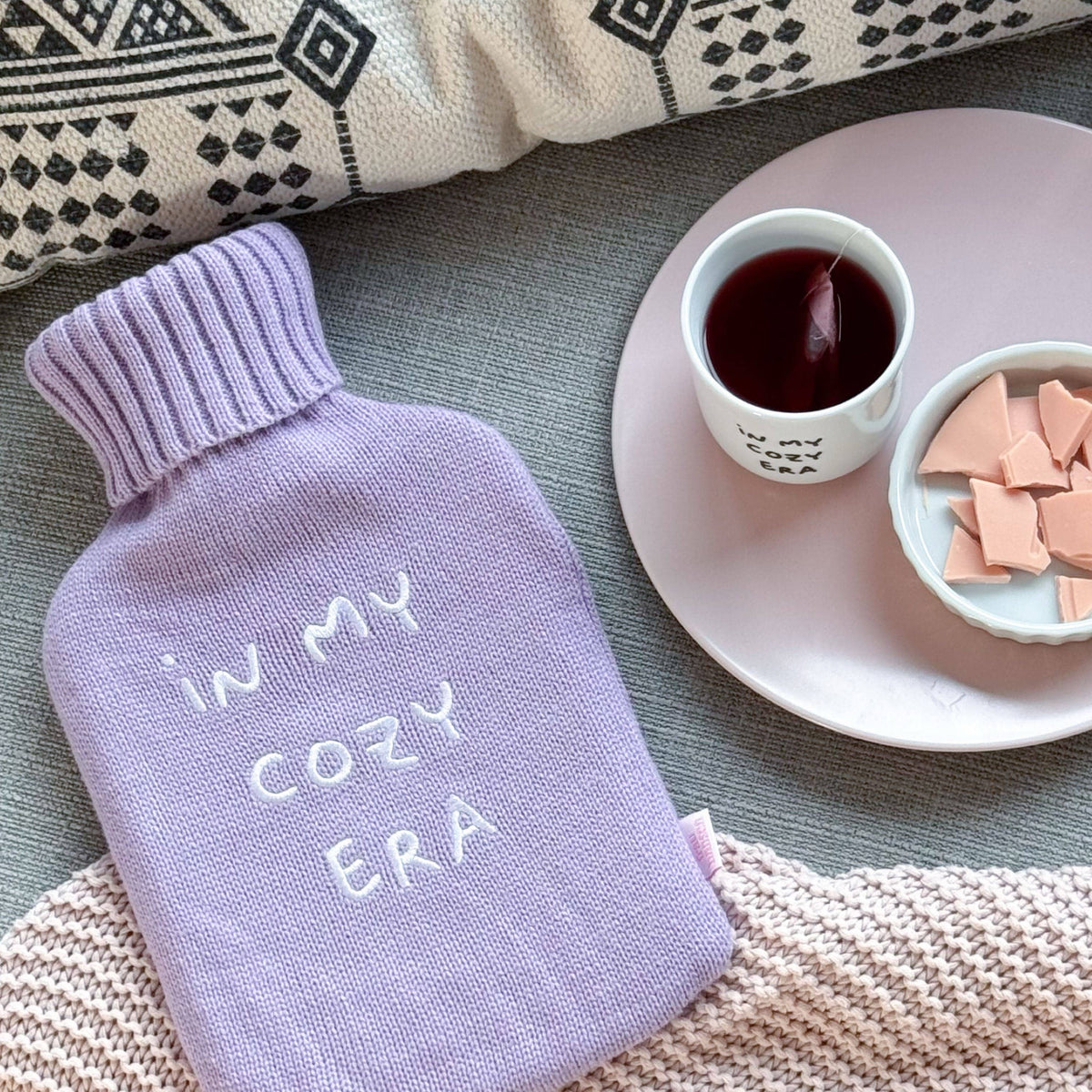 Frau Hansen - Wärmflasche In My Cozy Era (VE 4 Stück)