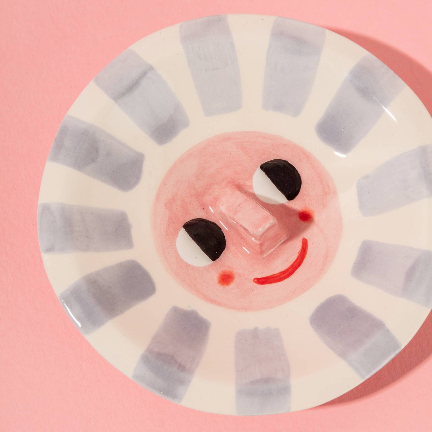 Ana Seixas - Happy Sun Schmuckschale aus Keramik, Violett