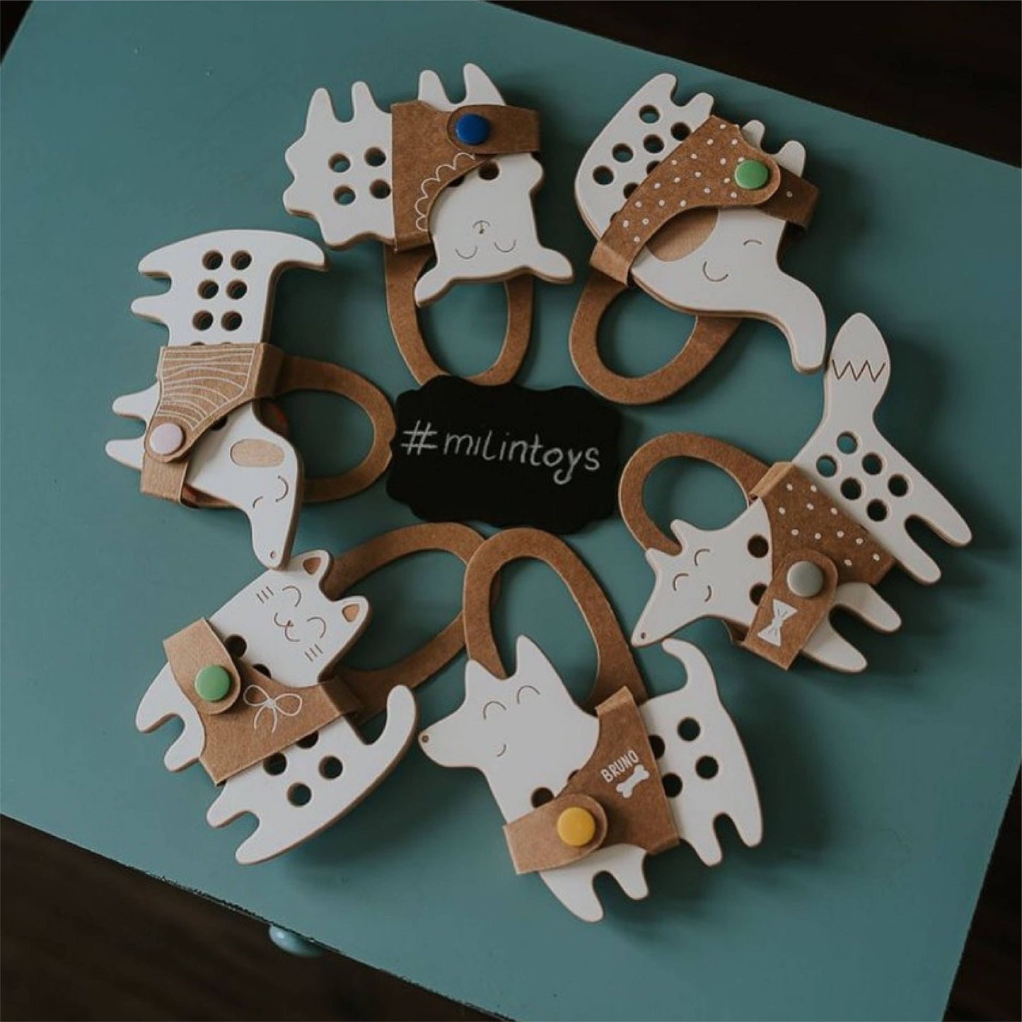 The Fox, kleines hölzernes Schnürspielzeug, Montessori Toy