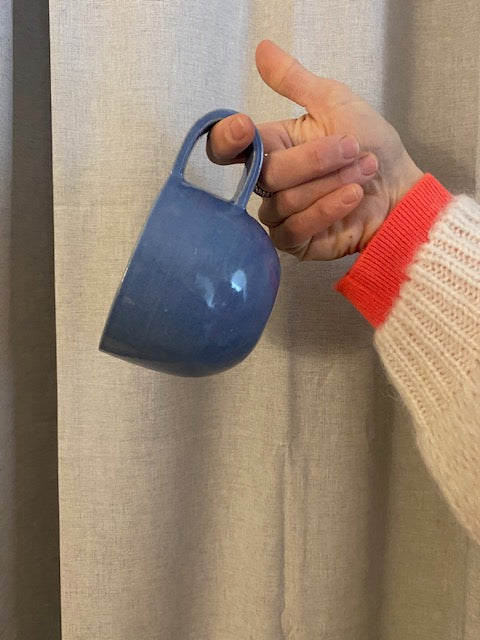Studio Daphne Zuilhof – Comfy Mug - Tasse, blau
