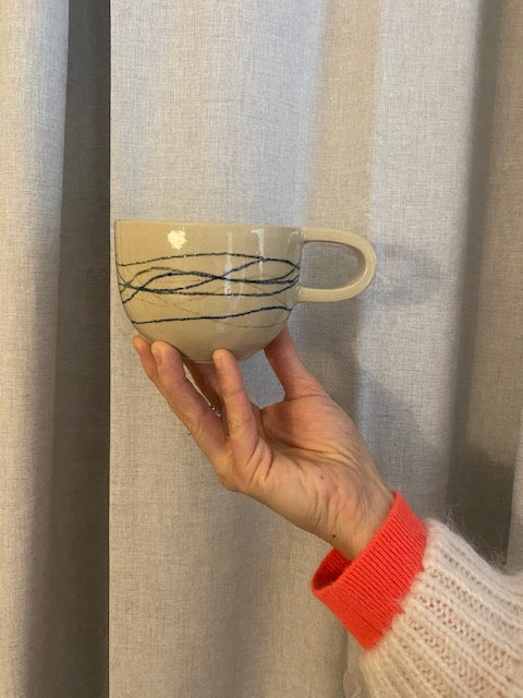 kleine bande – Comfy mug - scratched