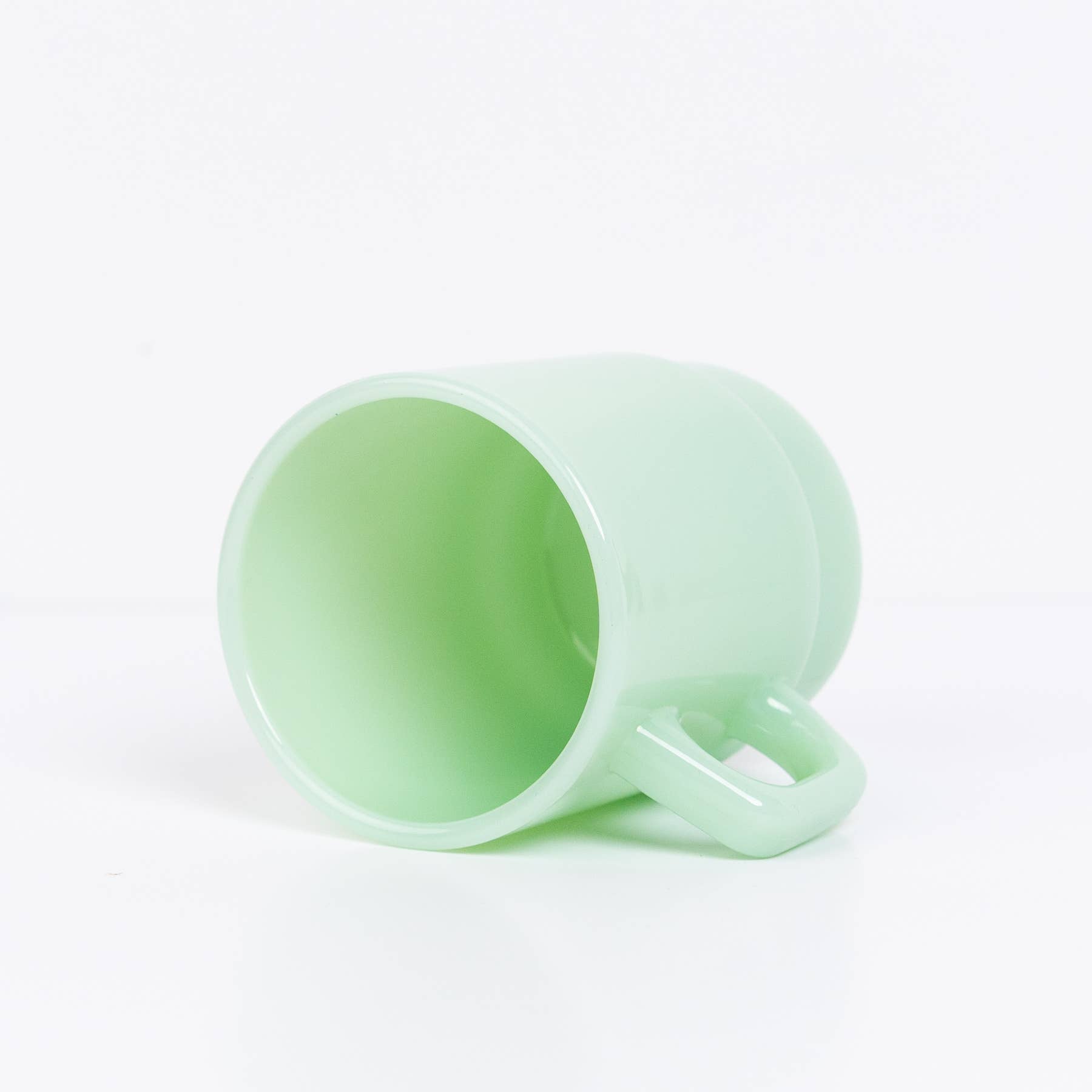 DD Becher: Jade