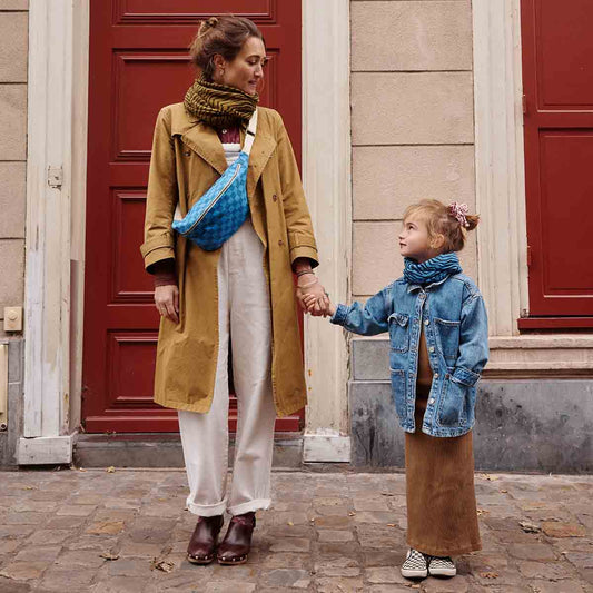 GRIECHISCH-BLAU/MARINEBLAUE KARIERTE GÜRTELTASCHE