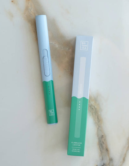 Flammenloses wiederaufladbares Feuerzeug | Die Erde