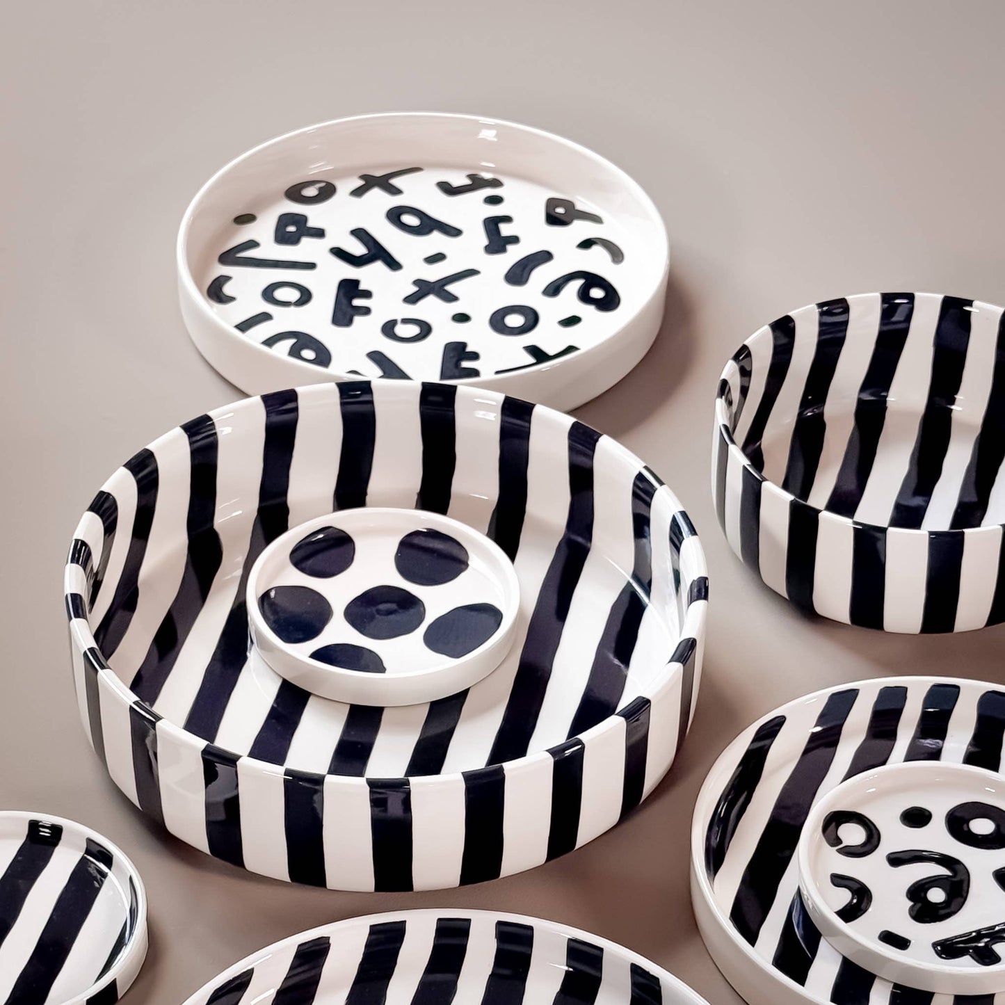 Magazin Minori - Schale Stripes - vulcano black