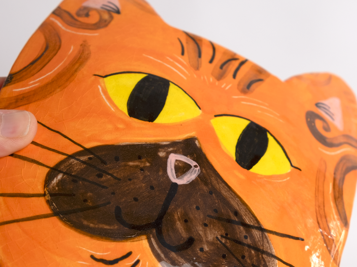 Matilde Horta - Orangene Katze – handgefertigte Wanddekoration für das Kinderzimmer