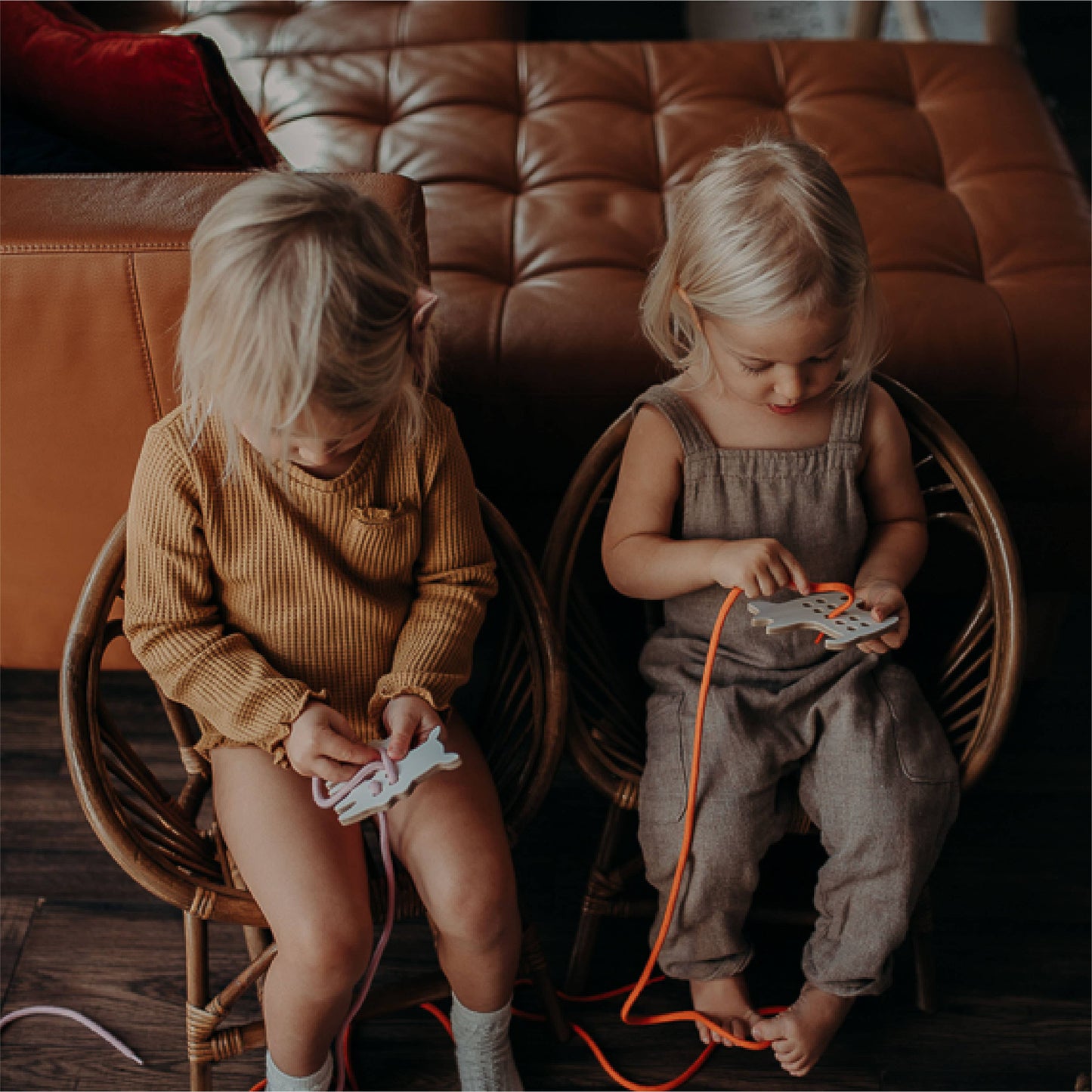 Katze - Kleines Schnürspielzeug aus Holz, Montessori, Feinmotorik