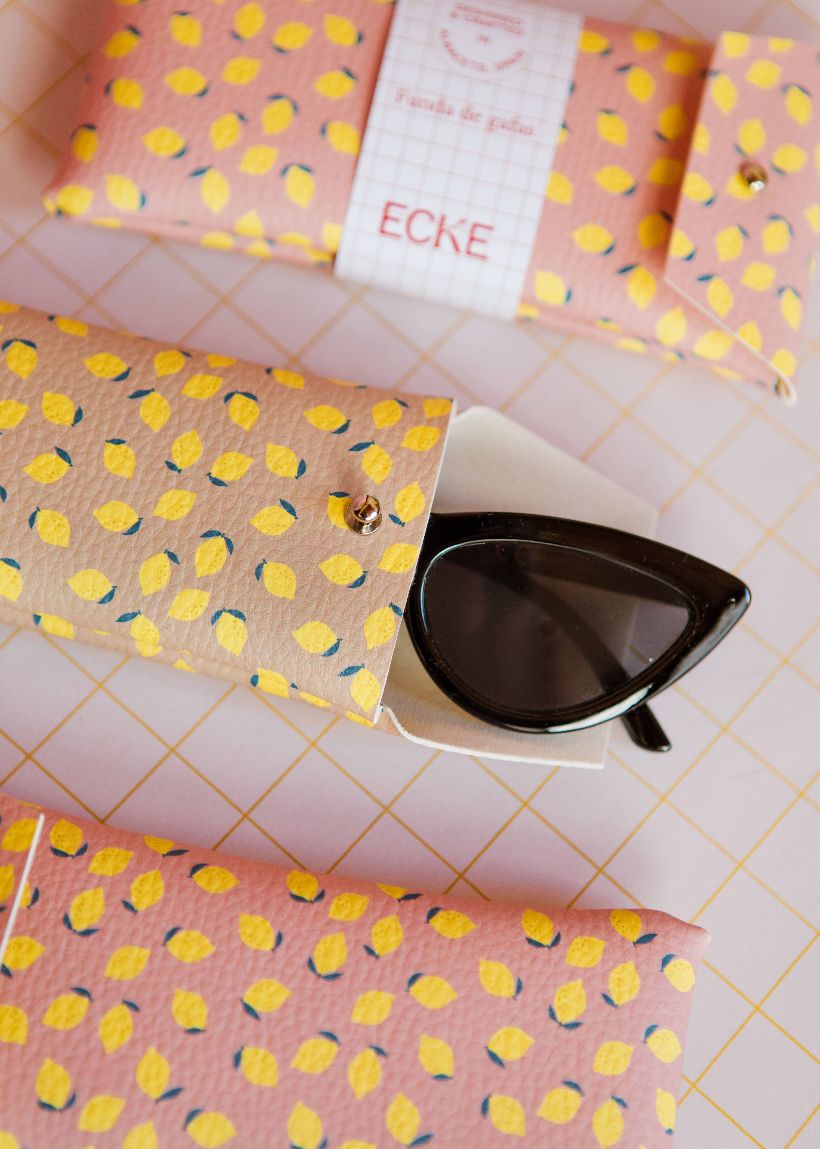ECKE - Limones Pink Brillenetui für Sonnen- und brillen