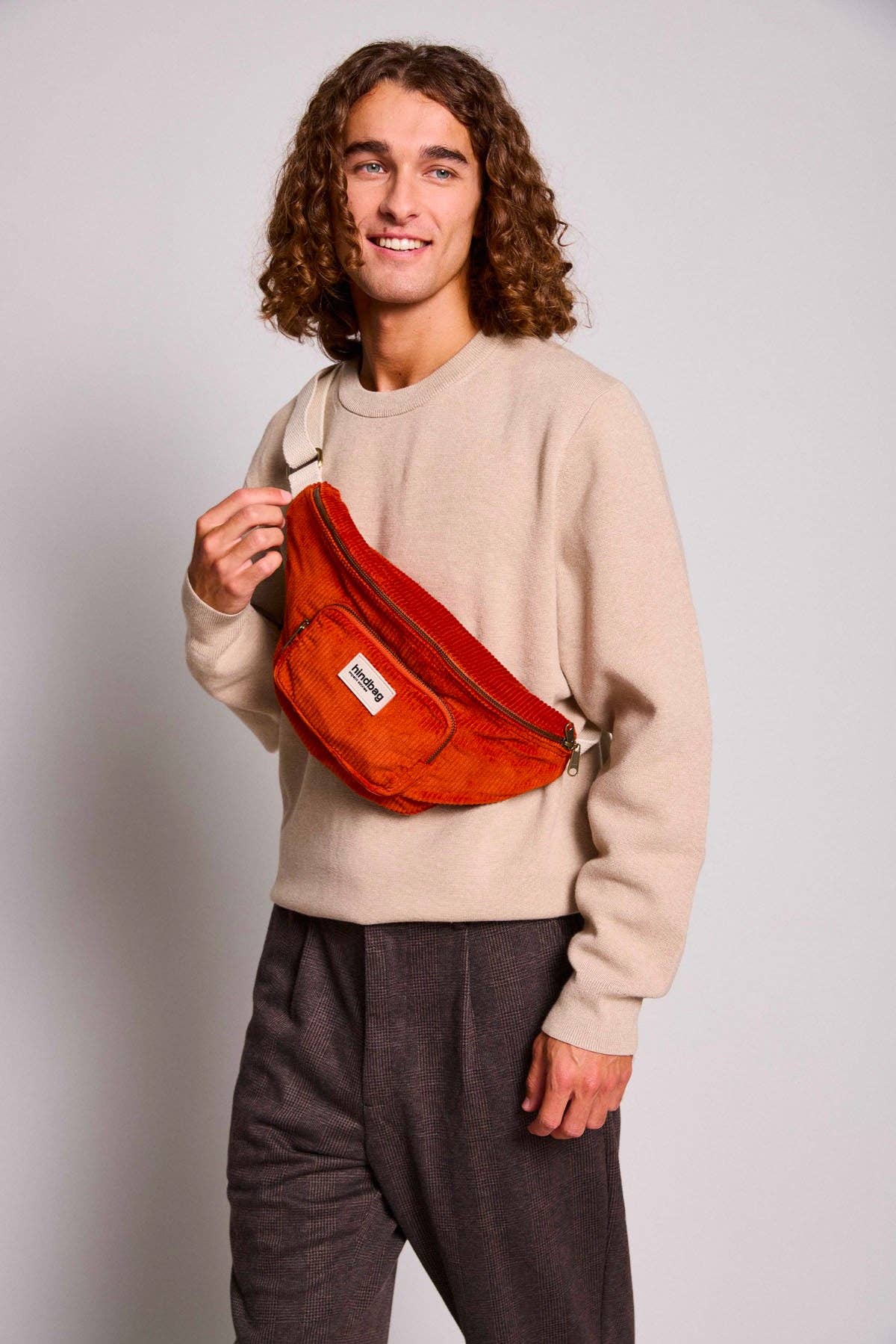 Hindbag - Sofia Gürteltasche Samt Ziegelrot