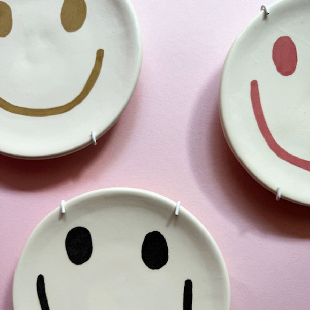 Kleine Bande - Wandteller "Smiley"