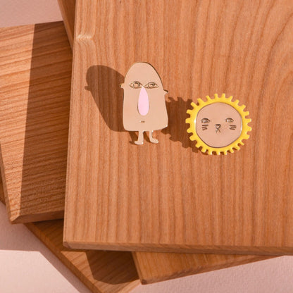 Titlee - RICHIE x Donna Wilson Löwe von Lion Pin