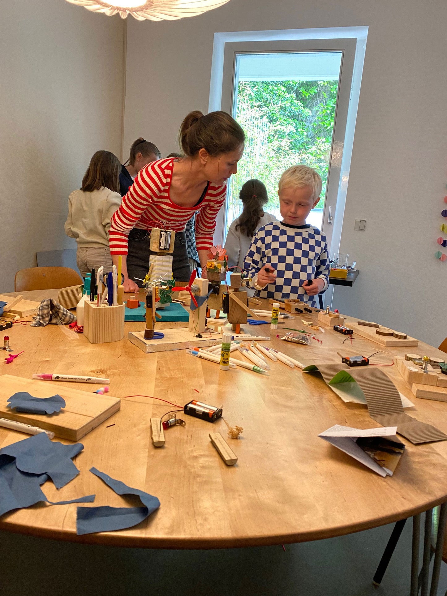 Workshop - Upcycling- Wir bauen einen Roboter - 22. Juli 2023