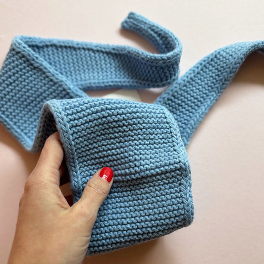 Kleiner "Strick-Schal": Himmelblau