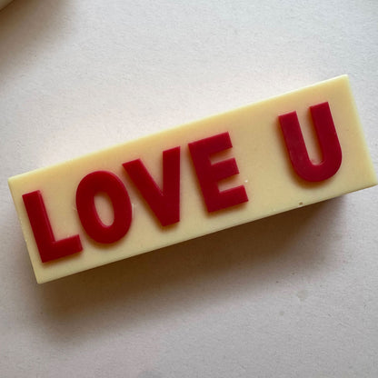 LOVE U Kerze: Cremefarben/Rot