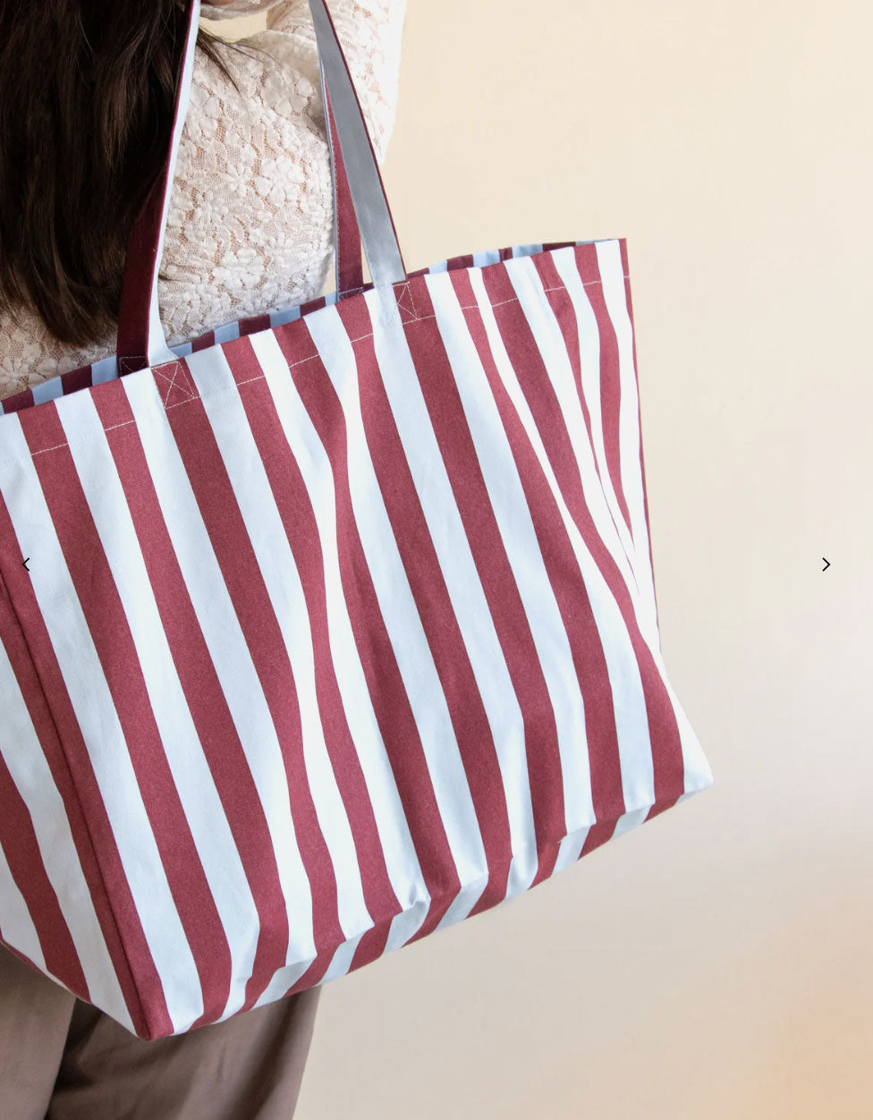 kleine bande – Strandtasche aus Baumwolle, gestreift, Himmelblau + Feige