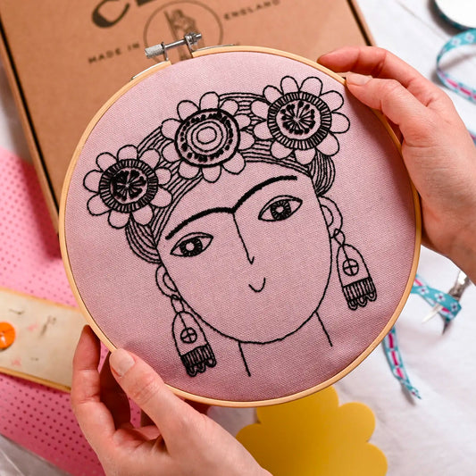 Cotton Clara/ Stickreifen-Set, inspiriert von Frida Kahlo