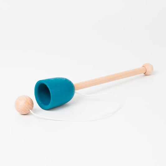 me & mine – Fangbecherspiel Cup and Ball, blau