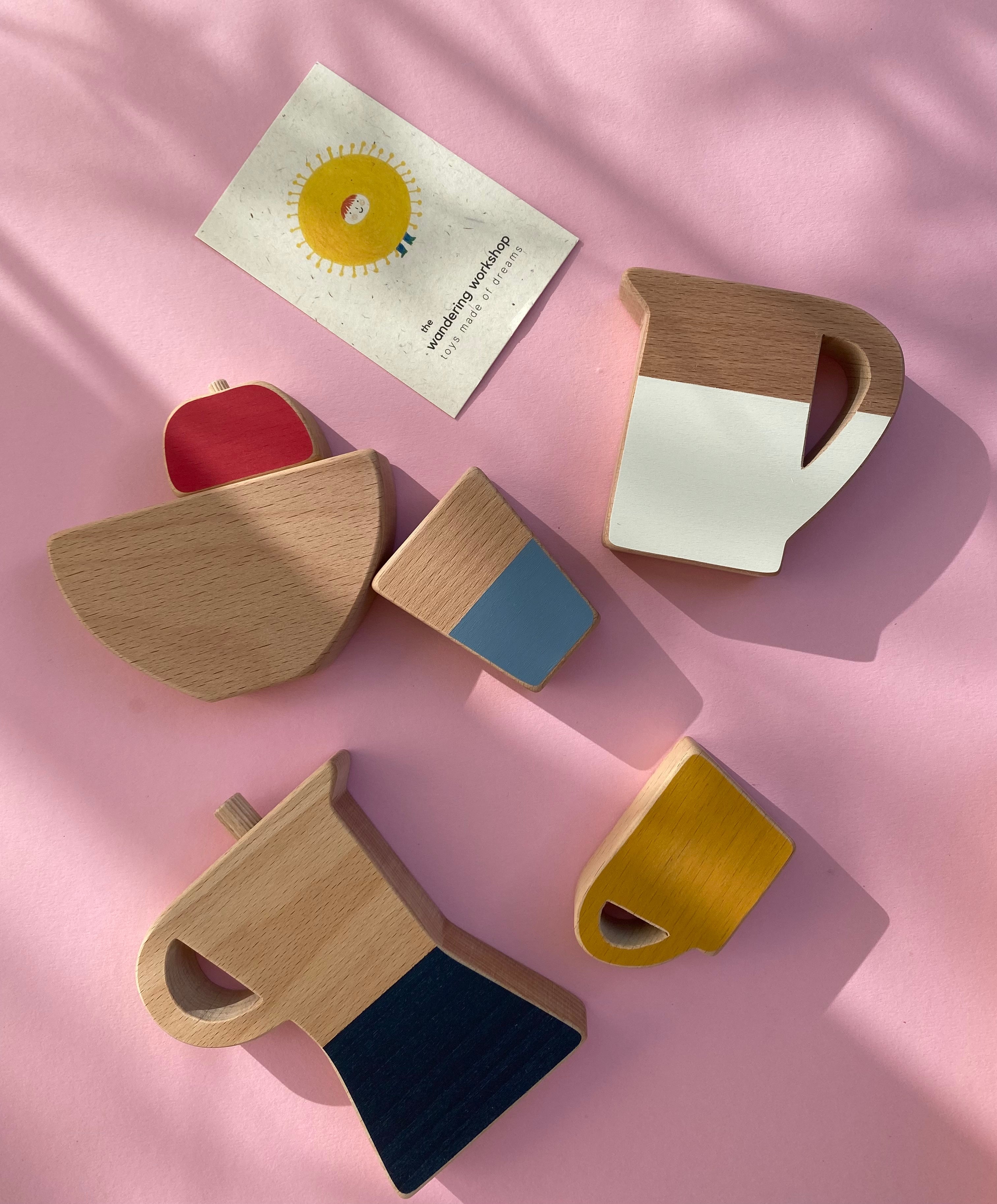 The Wandering Workshop – Holzspielzeug "In der Küche"